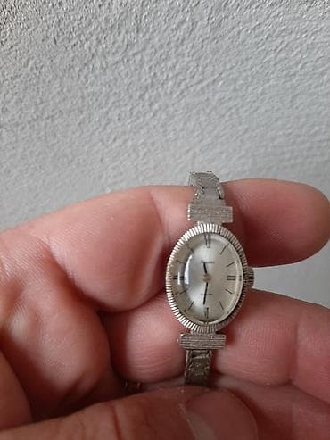 tcm sat: Zenski sat Nivada ispravan sat je mehanicki tacno radi stanje se vidi — 5