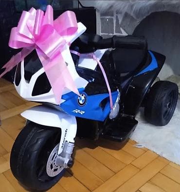 Električni tricikl motor za decu – BMW RR stil. A - Dizajn inspirisan