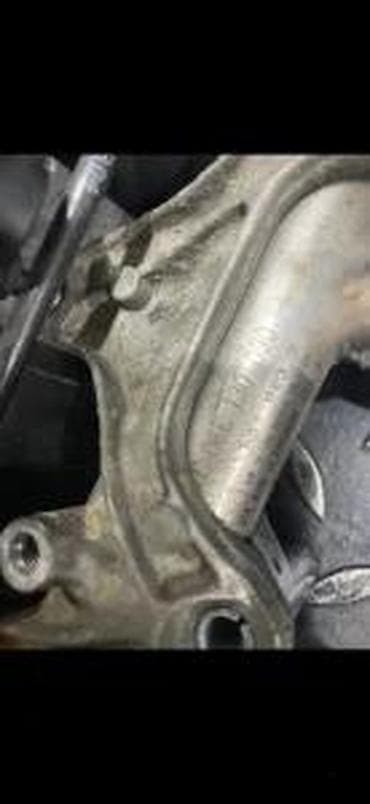 motor: AUDI 3.2 FSI USISNA GRANA REJL 06E13340A | Audi vagen delovi — 2