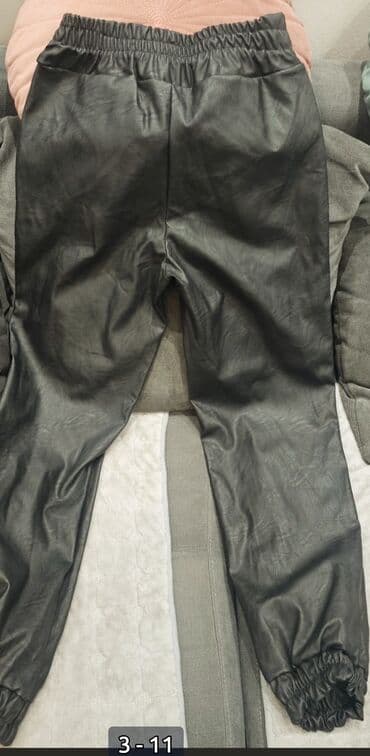 Donji delovi trenerke: M, Normalan struk, Drugi kroj pantalona — 5