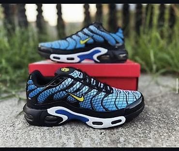 bele tn patike: Nike Air Max Plus (Tn) patike – plavo/crna kolor šema sa žutim — 1
