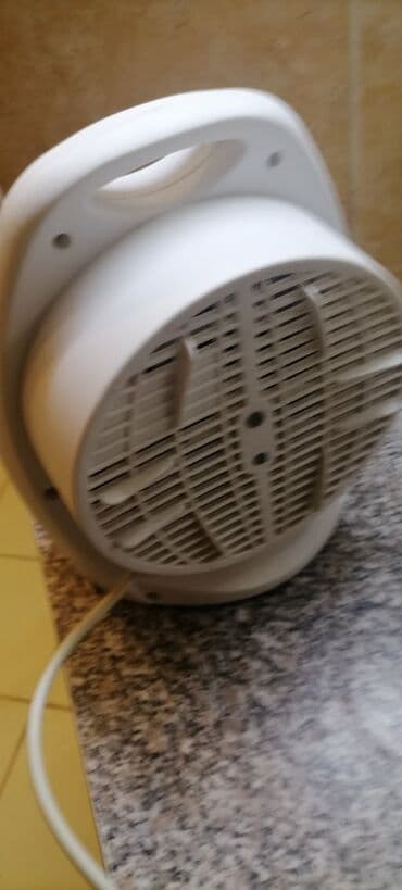 lusteri sa ventilatorom cijene: Grejalica duvaljka 2 brzine plus ventilator Frist 2000w
 Mirjevo — 3