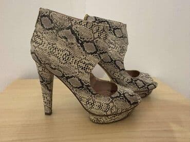 mokasine od prevrnute koze: Sandals, H&M, 38 — 5