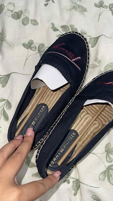 Lične stvari: Tommy Hilfiger ženske espadrile – model “Tommy Signature Espadrille” — 4