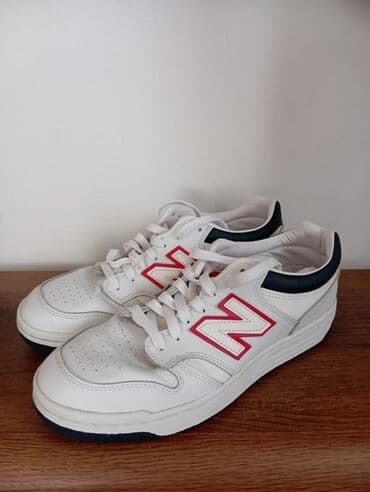 Women's Sneakers and athletic shoes: New Balance patike
Stanje odlicno 41 — 2