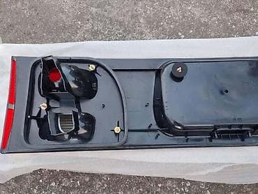 univerzalne patosnice: CRNA BLENDA SA STOP LAMPAMA ZA VOLKSWAGEN SHARAN OD 1995. DO 2000 — 5