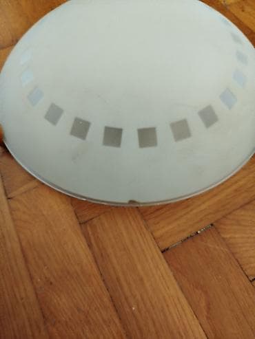 rgb plafonjera sa zvucnikom: Plafonjera. Precnik stakla oko 29,5 cm. Malo je okr,nuta iznutra,vidi — 5