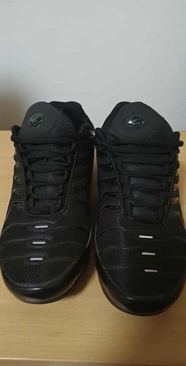 Oxfords: 3500dinara — 4