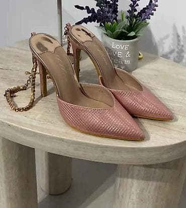 cipele za prolece: Brojevi
36-41
2600 din 💥
OR💥 — 6