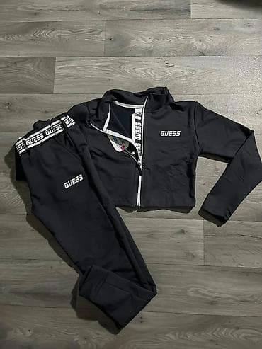 Donji deo: GUESS ženski sportski komplet – gornji deo i donji deo - Model — 6