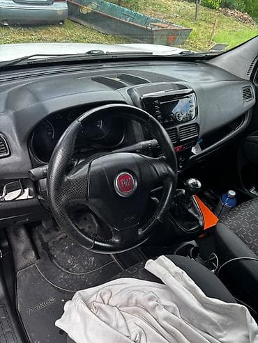 tesla feature 3.1 baterija: Fiat Doblo Benzin+metan. Karoserija i prostor za teret: - Zatvoreni — 5