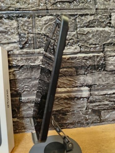 Računari, laptopovi i tableti: Apple iPhone iPhone 16, 128 GB, Crn, Face ID — 4