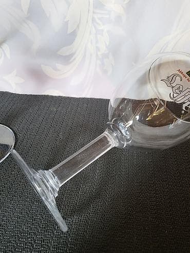 zwiesel case: Case nove za pivo Leffe. Case za pivo nove,jedna malo fabricki — 10