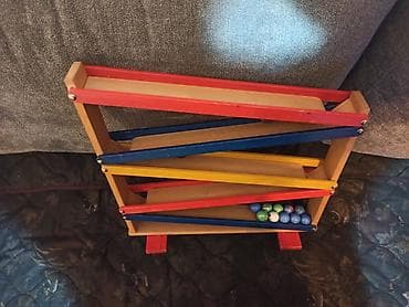 espadrile sa platformom: Drvena igračka KASKADE sa pet staza, četiri zvončića i 10 kuglica — 4