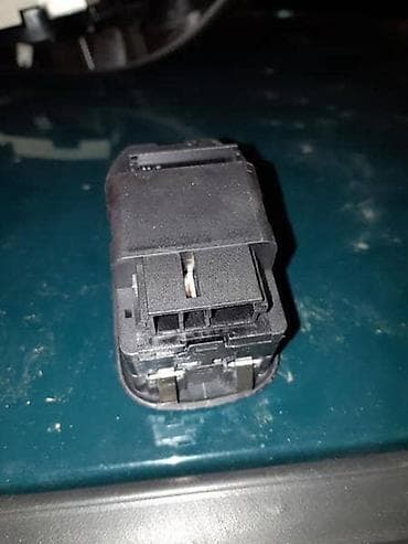 PREKIDAČ PODIZAČA ZA PEUGEOT 206 | Prekidač podizača stakla sa na lalafo.rs PREKIDAČ PODIZAČA ZA PEUGEOT 206 | Prekidač podizača stakla sa
