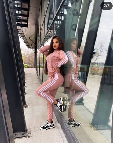 ženske pidžame c a: Adidas ženska trenerka

Novo
Mokra likra
Veličine s m l xl 2xl — 3