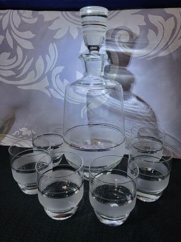swarovski case za vino cena: Servis nov paracinsko staklo 70te za vino. Servis sve na njemu odsjaj — 5