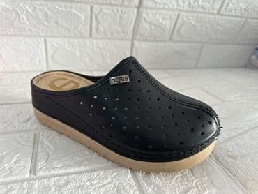 crocs zenske klompe: 36-41
1500din — 9