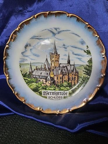 poni bicikle nove: Tanjir porcelanski za na zid zamak Vernigerode iz 70ih. Tanjir je — 6