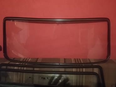 Auto delovi: Prednje vetrobransko staklo (šoferka) Lada 2107 Riva,2101. Polovne — 3