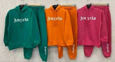 tri ajduka: Komplet trenerke ( tri konca ) 
Vel : ( M L XL )

Cena : 3200 din — 2