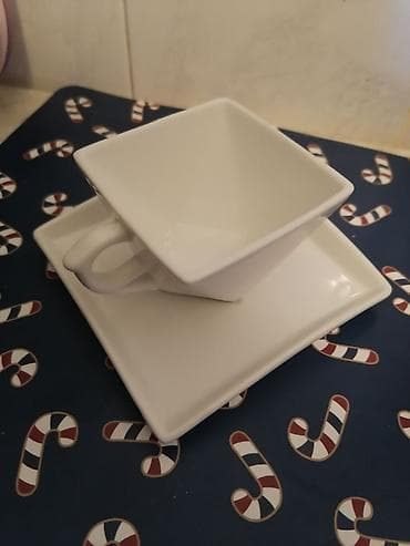 tiganj za američke palačinke lidl: 4 Šolje za espresso sa tanjirićima – moderan kvadratni dizajn - — 4