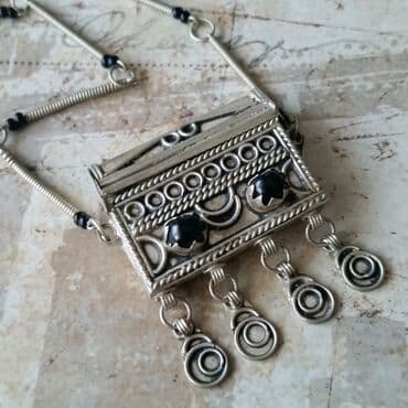 srebro pančevo: Originalna tribal ogrlica iz Maroka Berberski rad Legura — 1