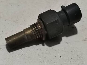 kompjuter za reno clio 2: Senzor temparature rashladne tecnosti Lada 21214i Niva. Polovno — 4
