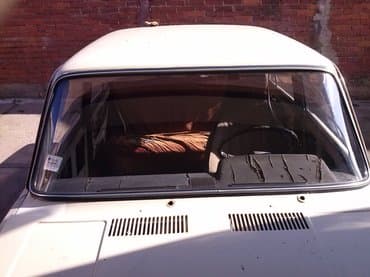 Auto delovi: Prednje vetrobransko staklo (šoferka) Lada 2107 Riva,2101. Polovne — 7