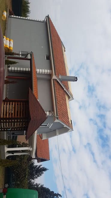 demontaža i montaža pvc stolarije: Patosenje krova pranje i farbanje crepa — 3