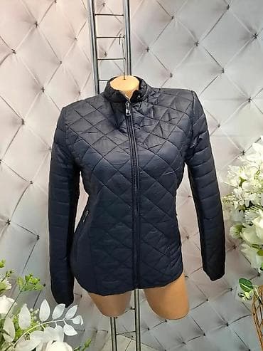 Underwear: Ženska lagana prošivena jakna sa dijagonalnim štepom. - Kroj — 3