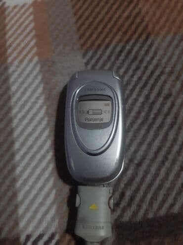 samsung punjač: Samsug sgh x460 ispravan telefon radi na sve mreze,baterija — 10