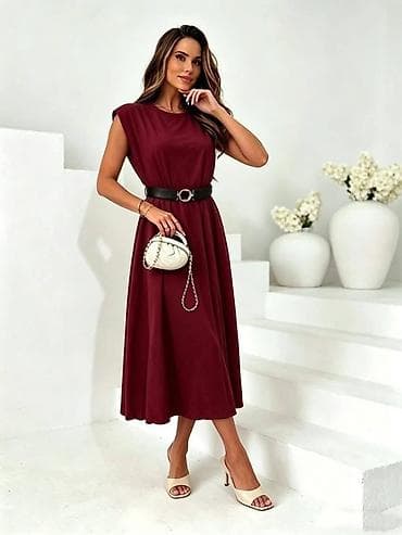 second hand ruma: Elegantna midi haljina bez rukava sa kaišem

2500 din
S M L — 1