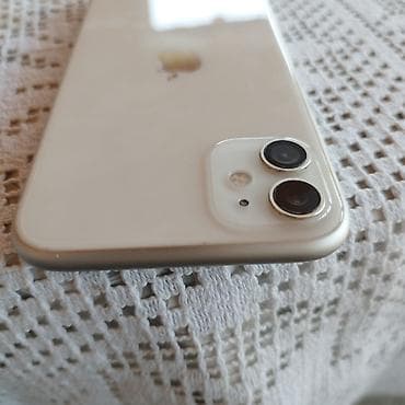 sporet sa dve rerne: Apple iPhone 11 – 128 Gb, bele boje, 77% baterija. Telefon u odličnom — 5