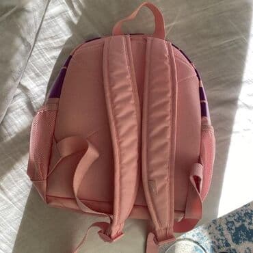 Muzički instrumenti: Nike ranac – roze/ljubičasti - Model sa belim Nike Swoosh logotipom i — 2