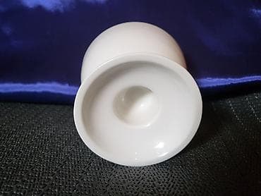 Sveće i svećnjaci: Svecnjak nov 1945 do 1962g KPM porcelan Berlin. Nov porcelanski — 8