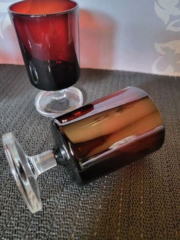 swarovski case za vino cena: Case nove za vino Luminarc francuske iz 80ih. Case bez ostecenja,sve — 9