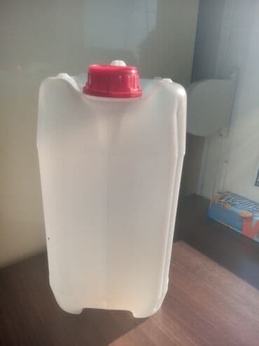 lidl krcko cena: Plastični kanister sa navojnim čepom - Materijal: polietilen (PE) — 1