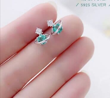 zimske jakne c a: Screwback earrings, Material: Cubic zirconia, Silver — 2