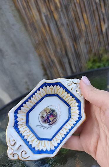 maxi nalepnice za case: ​👑 Vintage porcelanska posudica / pepeljara - Fragonard motiv 👑 ​Na — 2