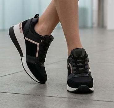 Ženske patike – crno-zlatne, urbana sportska silueta - Dizajn: niske