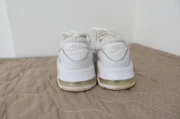 deichmann zenske patike: NIKE br 37 bez mana greskemala razlika od novih, kako vani tako — 4