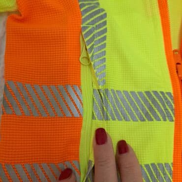 Ostala dečija odeća: Fluo jaknica 98-104. Tanana ali namena joj je zastita deteta u — 4