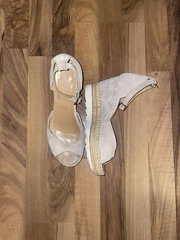 Bež ženske sandale Capelli Rossi na punu petu (espadrile) Jako