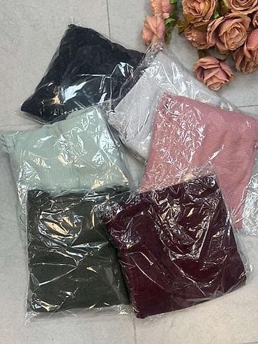 katrin pantalone: 💫Ženski komplet – duks i helanke/jogger pantalone
✅2000 din — 5