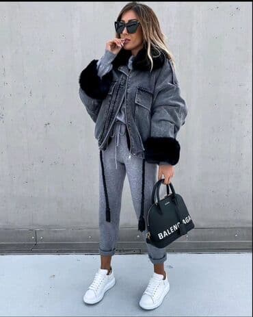 jakna 50: Jakne 5000din
Uni vel — 4