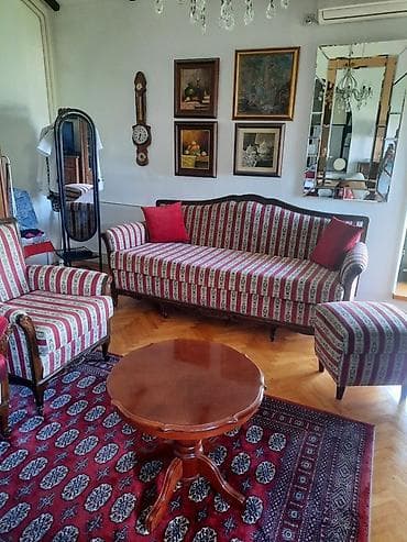 USLUZNI OGLAS! Prodajem stilsku garnituru od punog drveta - trosed