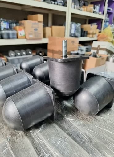 Gumeni odbojnik M za kranove, prikolice i razne namene Gumeni odbojnik