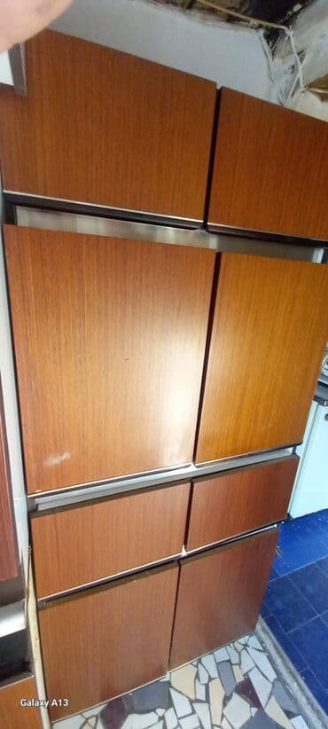 stočić i stolice za decu: 3 Kuhinje komplet do 2 metra po 160eu po kuhinji i razne viseće — 3