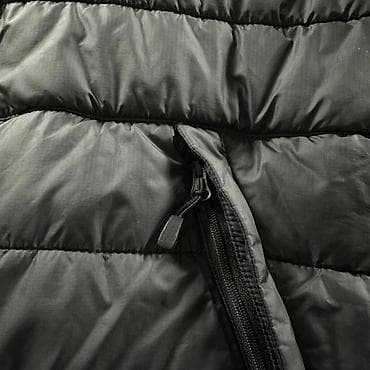 zara men jackets: Nike muška jakna s kapuljačom – crna - Model: lagano postavljena — 5